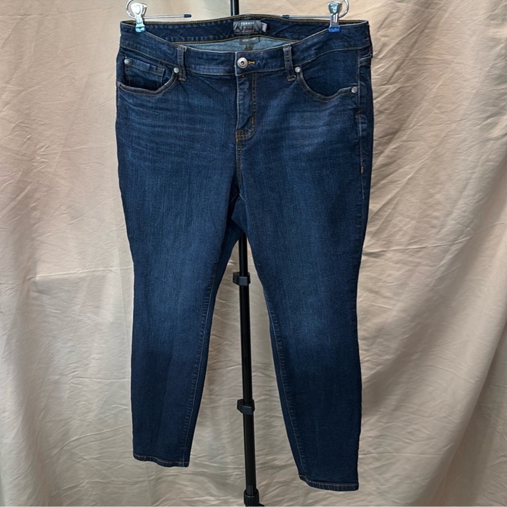 Torrid Dark Blue Ankle Jeans